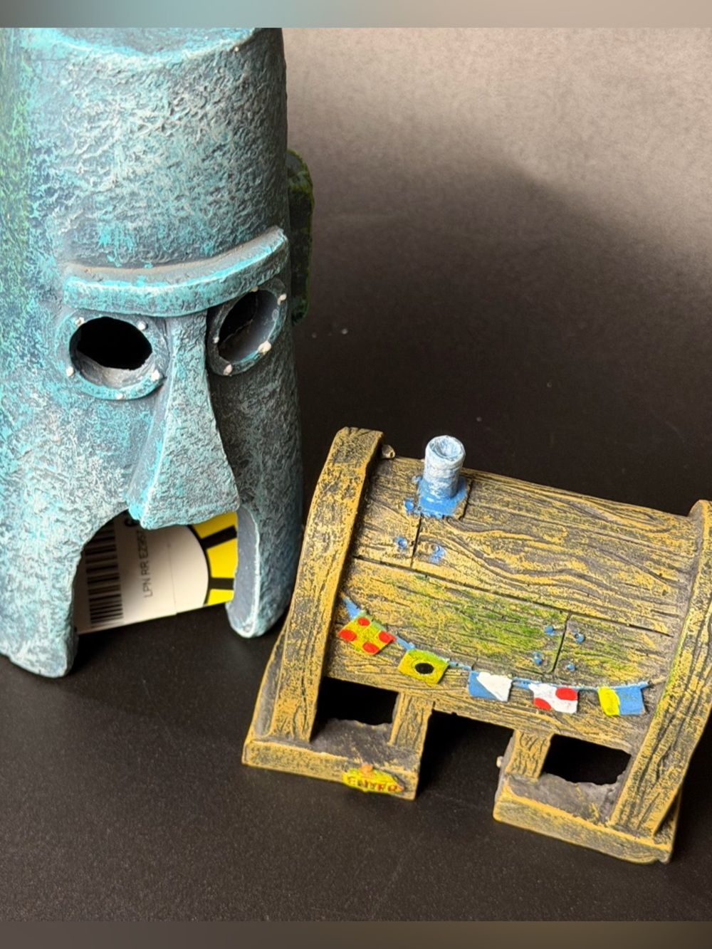 SpongeBob Chest & Easter Island Head Figurines - Teal and Weathered Wood